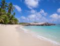 La Plage de Anse Forbans.Bungalow compltement quips en self-catering sur une anse isole au sud de Mah, la principale le des Seychelles. 